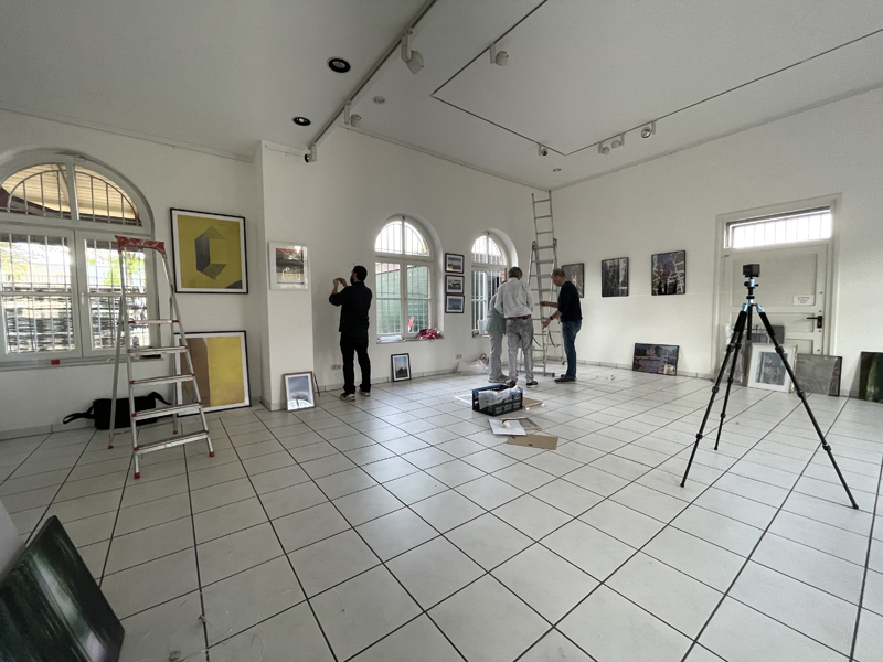 Marcus Metzner Fotografie - Museum Kulturbahnhof Korschenbroich - Aufbau Ausstellung Mai 2022